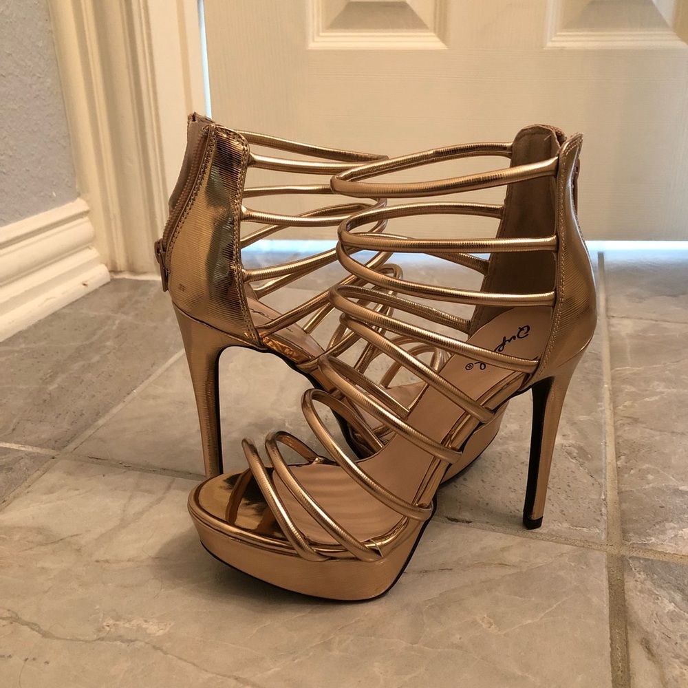 Gold strappy platform heels size 6.5